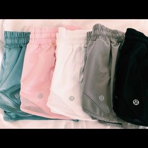 ISO!! lululemon hotty hot shorts 2.5!!